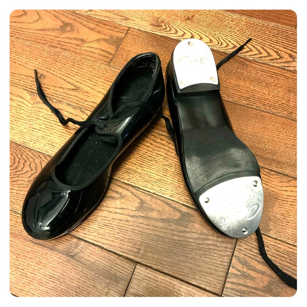 Ladies’ tap shoes